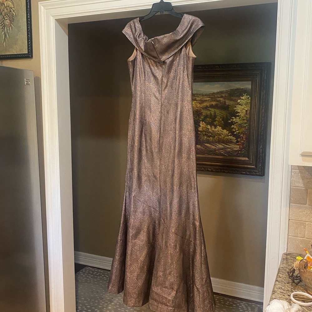 TERI JON BRONZE METALLIC JACQUARD PORTRAIT OFF SHOULDER GOWN 12 - Picture 10 of 13